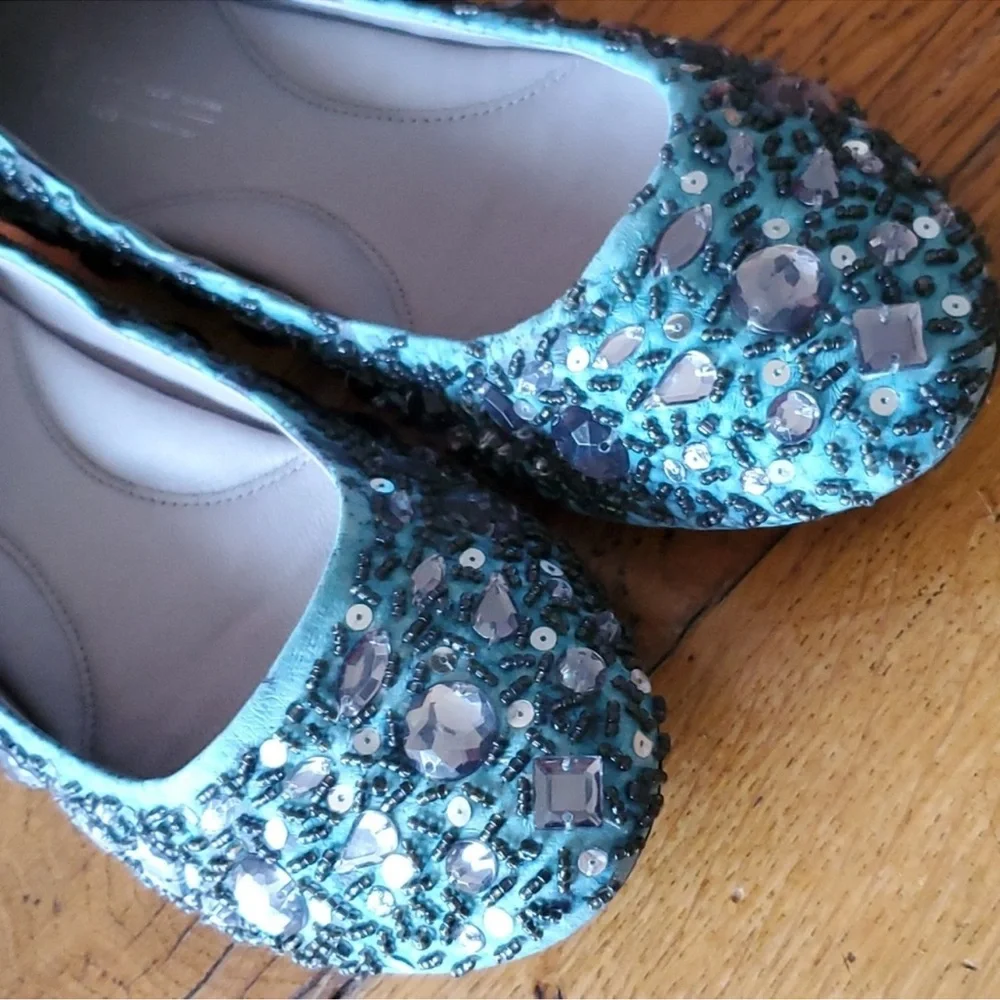 Kenneth Cole Reaction Blue Jeweled Flats Size 9